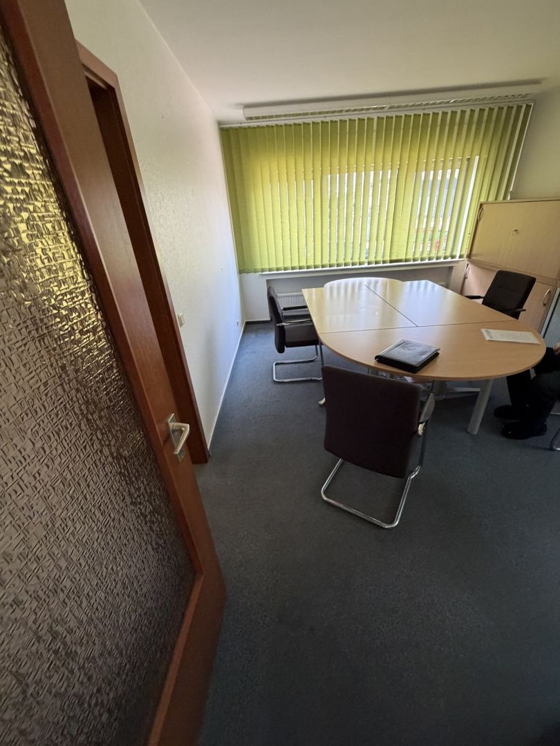 Ansicht 20 von: Top Gewerbestandort: ca. 1.000 m² Halle - Büro – sofort verfügbar in Neuss-Holzheim